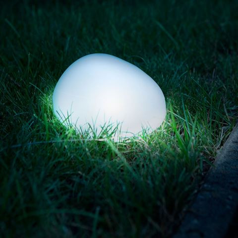 Leszúrható szolár lámpa - kavics forma - matt üveg - melegfehér LED
